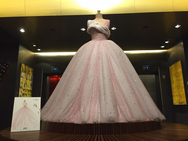 Jean Fares presents to women a beautiful gown in support of Breast Cancer awareness campaign